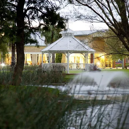 Parklands Motel