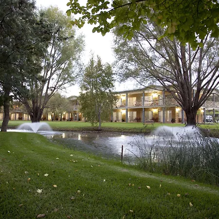 Motel Parklands
