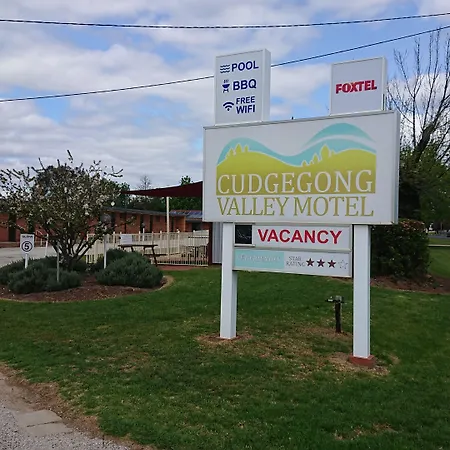 The Cudgee At Motel 4*