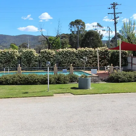 Motel The Cudgee At 4*