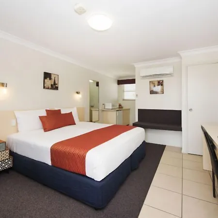 Motel Soldiers 4*