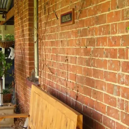 Bed & Breakfast Mudgee Bed And Breakfast 4*