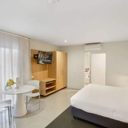 The Horatio Motel