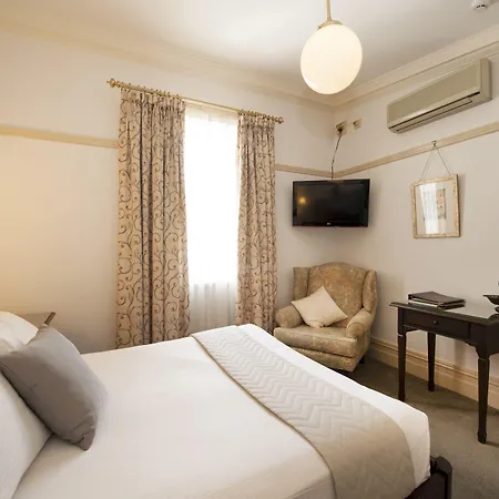 Hotel Cobb & Co Court Boutique