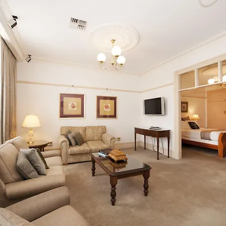 Cobb & Co Court Boutique Mudgee