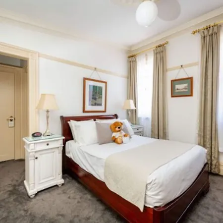 Hotel Cobb & Co Court Boutique