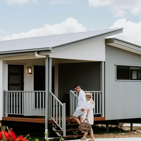 Valley Park Holiday park 3*