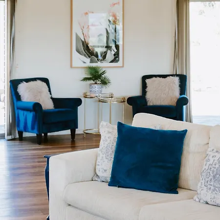 Holiday home Allambie - Poolside Elegance In Countryside *