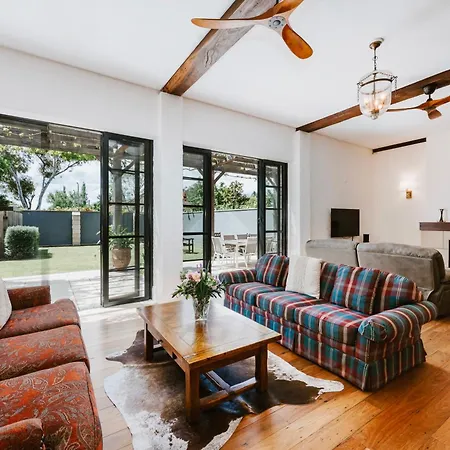 Holiday home The Warehouse - Heritage Elegance In