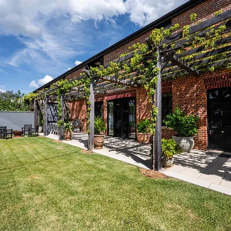 The Warehouse - Heritage Elegance In