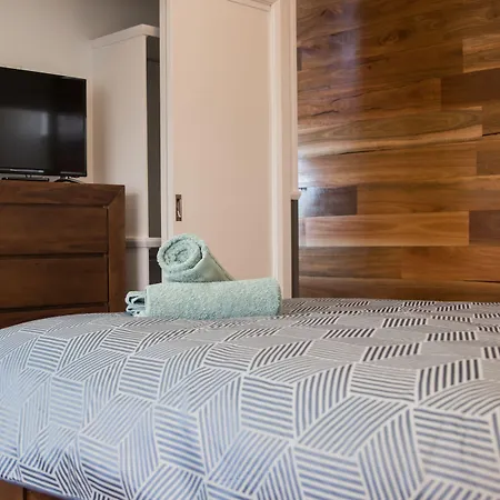 Apartment On Horatio Street *
