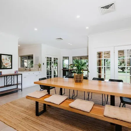 Holiday home Tilia Estate - Wine Country Haven With Games Mudgee