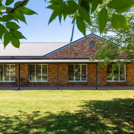 Tilia Estate - Wine Country Haven With Games *