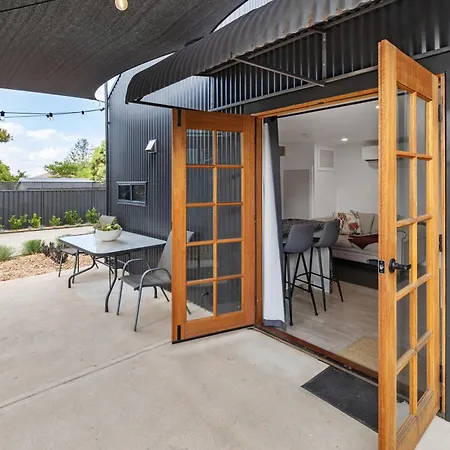 Claret On Douro - Luxe Loft Mudgee