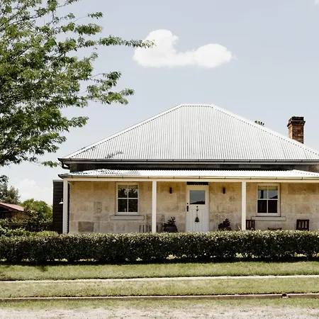 Airdrie - Storybook Country Charm