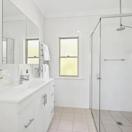 Holiday home Putta Bucca Manor - Poised Poolside Country Living