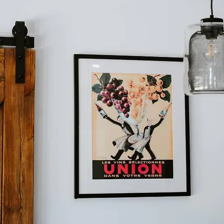 Villa Petit Verdot - A Luxe Wine Retreat *