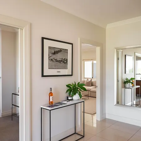 Holiday home Putta Bucca Manor - Poised Poolside Country Living Mudgee