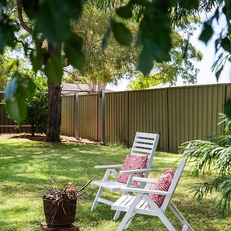 Ironbark Oasis - Serene Poolside Haven By Cbd