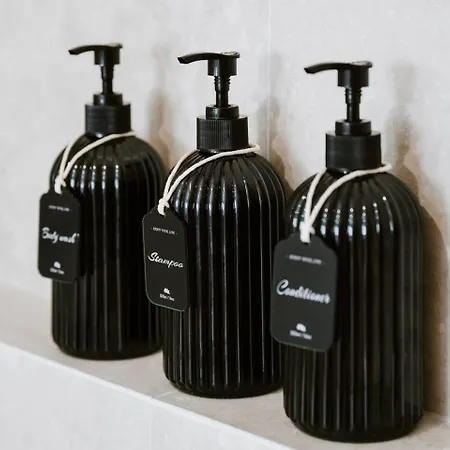 Petit Verdot - A Luxe Wine Retreat Villa *