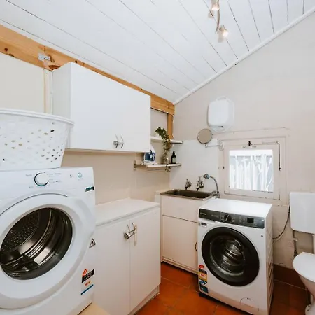 Holiday home Ironbark Oasis - Serene Poolside Haven By Cbd