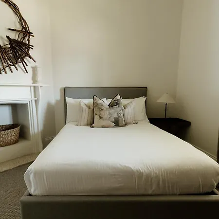 Airdrie - Storybook Country Charm Mudgee