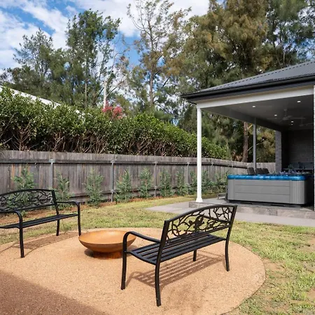 The Farm - Refined Country Retreat Near Town Centre Holiday home *