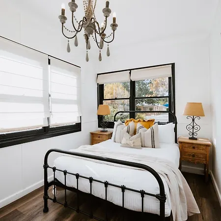 Holiday home 'mudgee Maison' A Charming Vintage Country Escape Mudgee