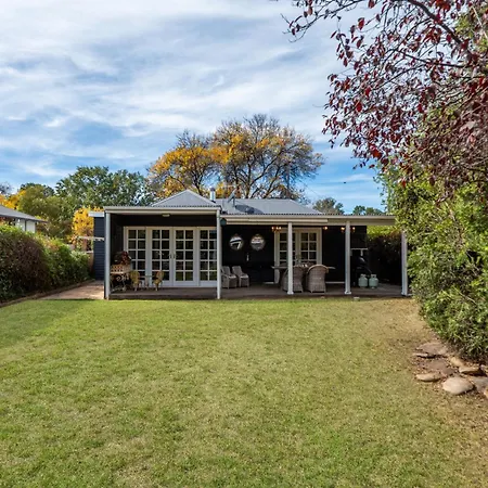 'mudgee Maison' A Charming Vintage Country Escape Holiday home