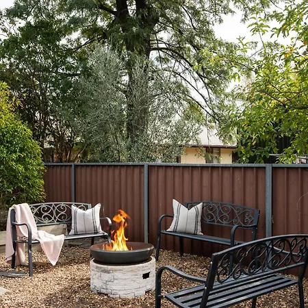'mudgee Maison' A Charming Vintage Country Escape Holiday home *
