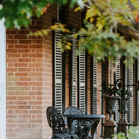 Cawarra On The Park - Historic Grandeur Holiday home Mudgee