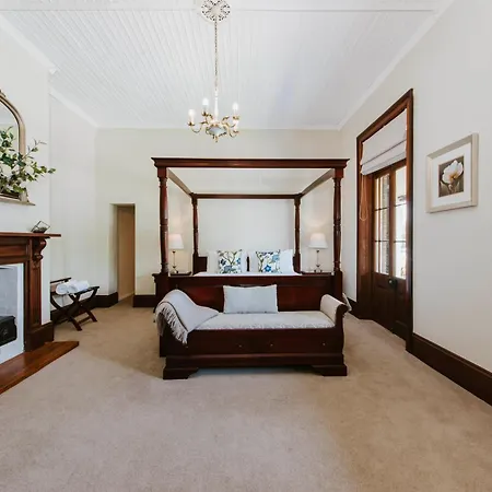 Cawarra On The Park - Historic Grandeur Holiday home Mudgee