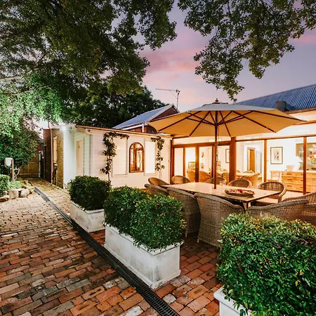 Holiday home Cawarra On The Park - Historic Grandeur Mudgee
