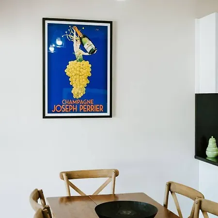 Percy's - Storybook Heritage Charm In Town Holiday home