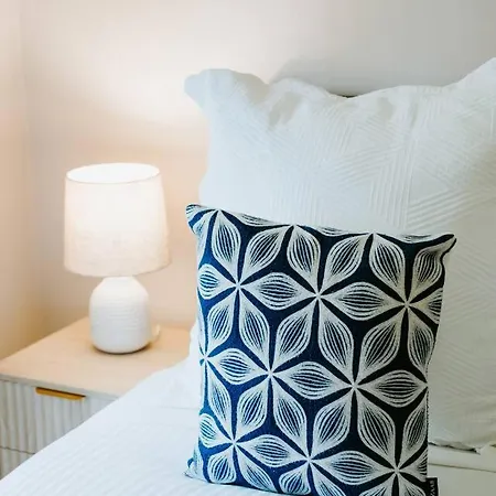 Percy's - Storybook Heritage Charm In Town Holiday home *