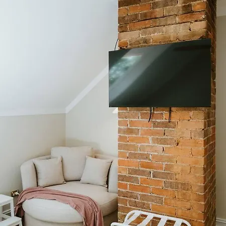 Holiday home Bathurst - Historic Modern Retreat With Alfresco Mudgee