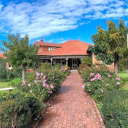 Bed & Breakfast Forgandenny House
