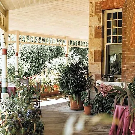 Bed & Breakfast Forgandenny House