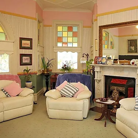 Bed & Breakfast Forgandenny House 4*