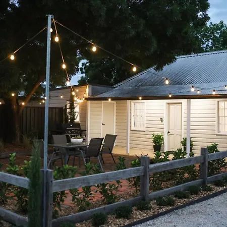 Ash - Intimate Wine Country Living For Two