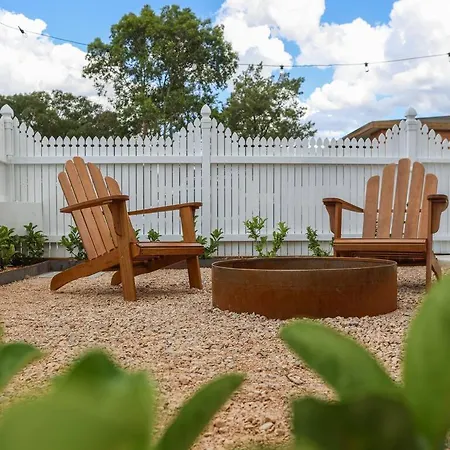 Claret - Walk Into Mudgee's Historic Heart * Mudgee