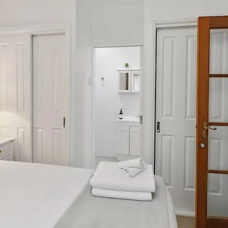 Holiday home Claret - Walk Into Mudgee's Historic Heart *