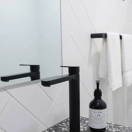 Holiday home Luxe Loft - Contemporary Comfort By Mudgee's Cbd