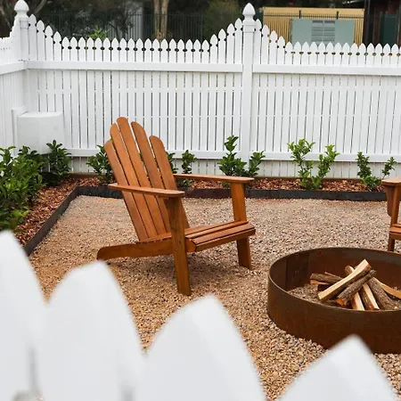 Holiday home Claret - Walk Into Mudgee's Historic Heart *