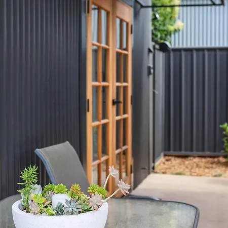 Holiday home Luxe Loft - Contemporary Comfort By Mudgee's Cbd Mudgee