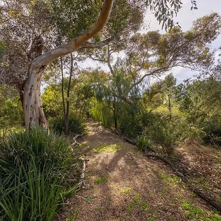 Private, Self-contained In Villa Mudgee