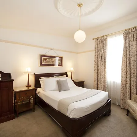 Cobb & Co Court Boutique Hotel Mudgee