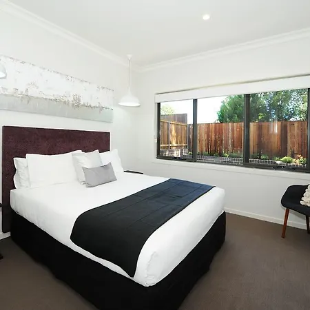 Kirsten Accommodation Mudgee Holiday home Mudgee