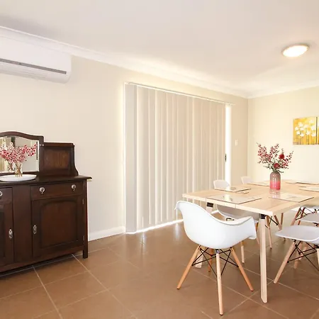 Holiday home Melliodora House - Enjoy The Region