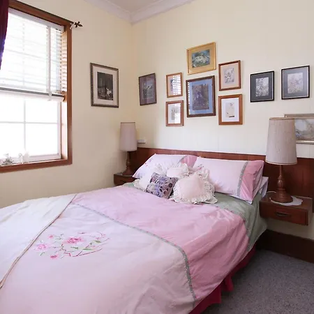 Teange House Hosted * Mudgee